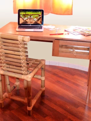 bureau seychelles et chaise